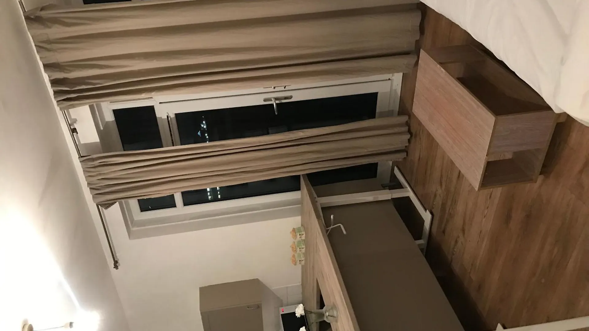 Charming 3-Bed Flat In London Lägenhet