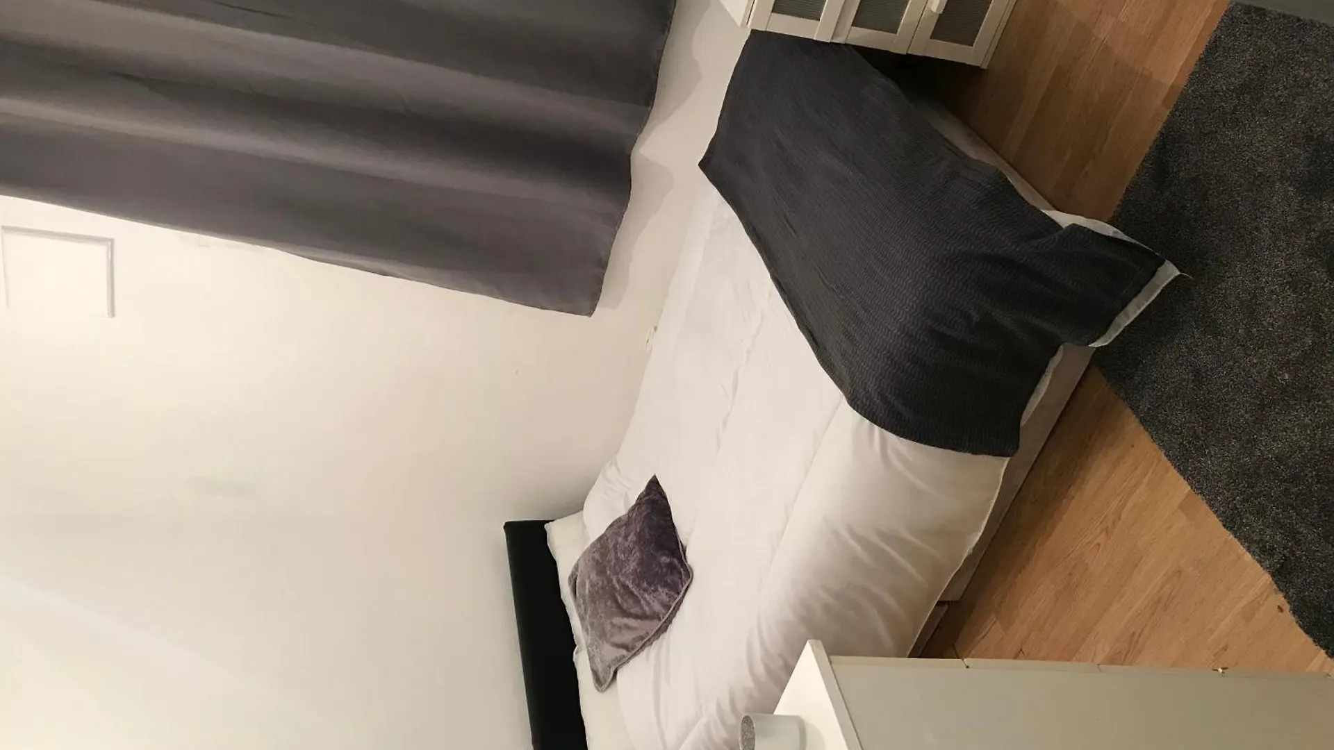 Charming 3-Bed Flat In London Lägenhet